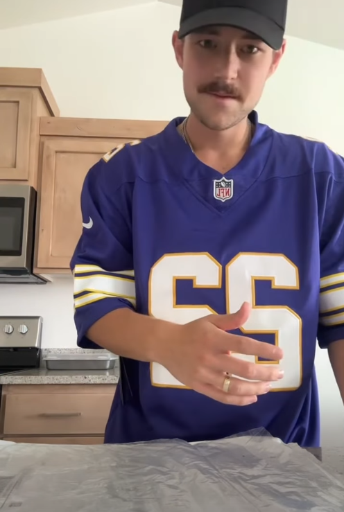 Fan showcase video of a ujersey